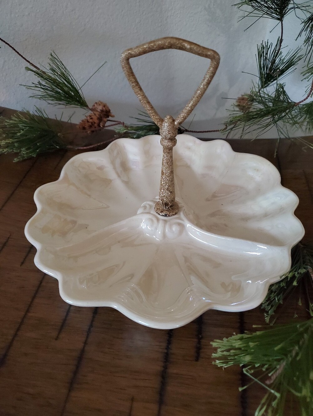 Vintage Maddux of California Pearlized Divided Dish MCM 301B